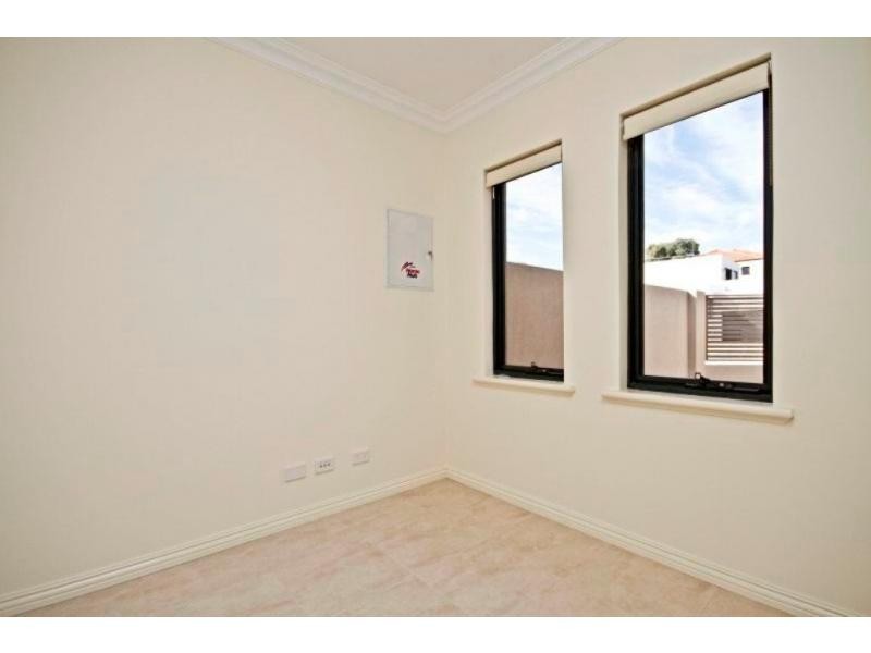 105A Hayes Avenue, Yokine WA 6060