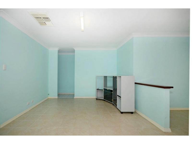 3 Weaber Court, Marangaroo WA 6064