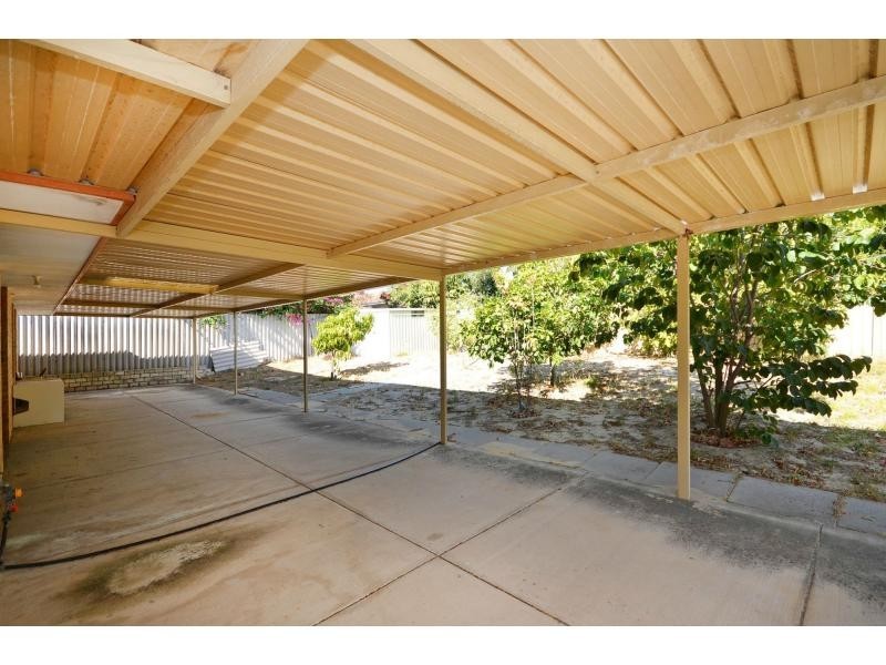 3 Weaber Court, Marangaroo WA 6064