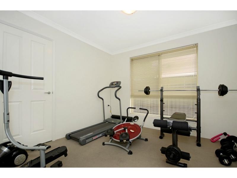 4/10 Dulegal Way, Aveley WA 6069