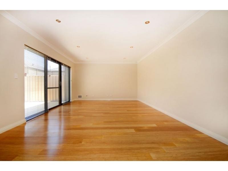 6/372 Light Street, Dianella WA 6059