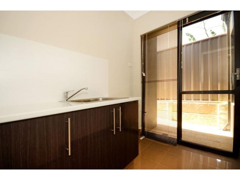 6/372 Light Street, Dianella WA 6059