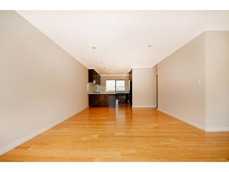 4/372 Light Street, Dianella WA 6059