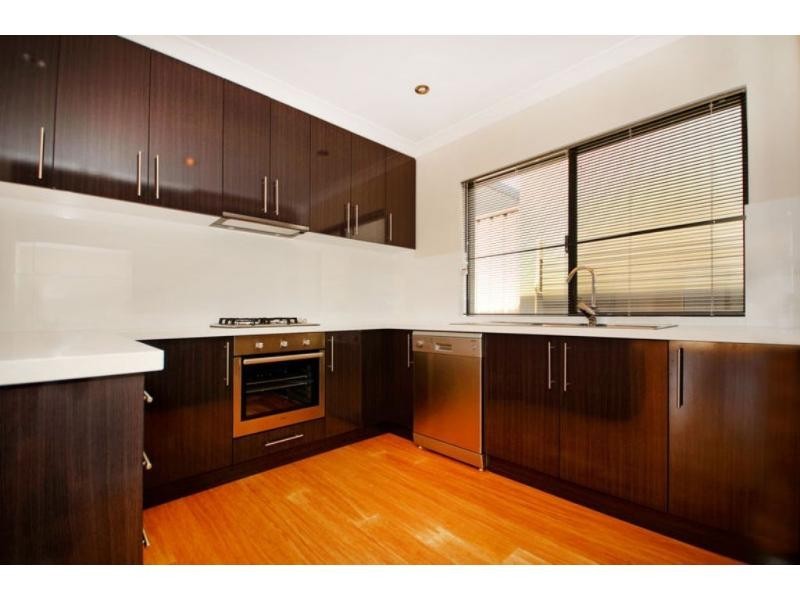 4/372 Light Street, Dianella WA 6059