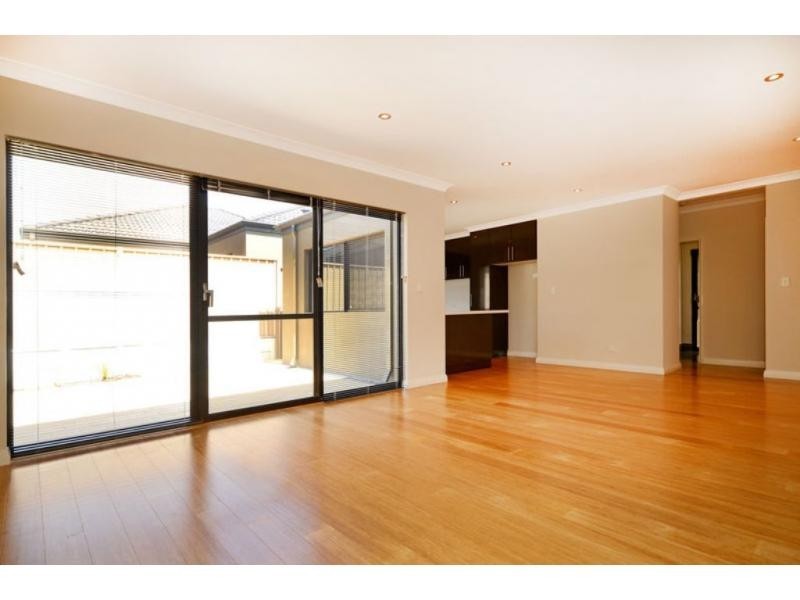 5/372 Light Street, Dianella WA 6059