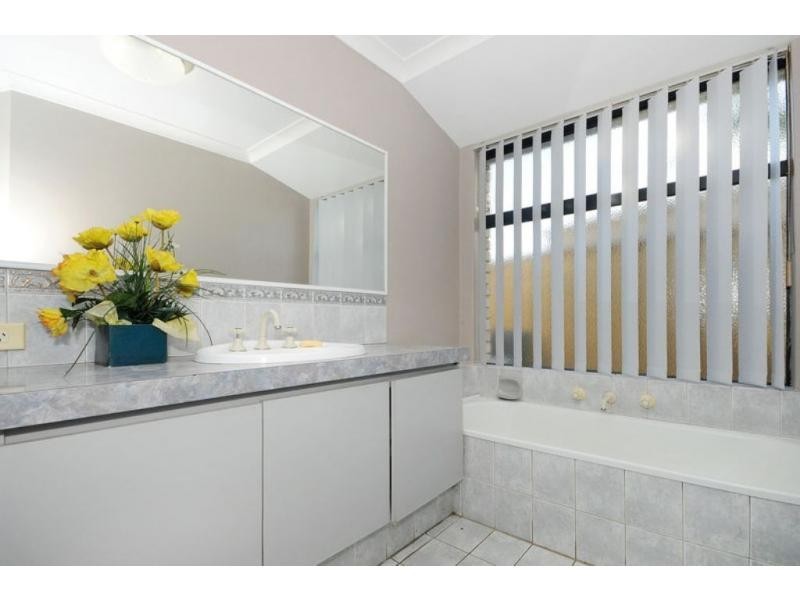 11 Masters Place, Marangaroo WA 6064