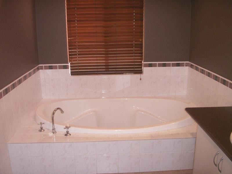 103 Hellfire Drive, Darch WA 6065