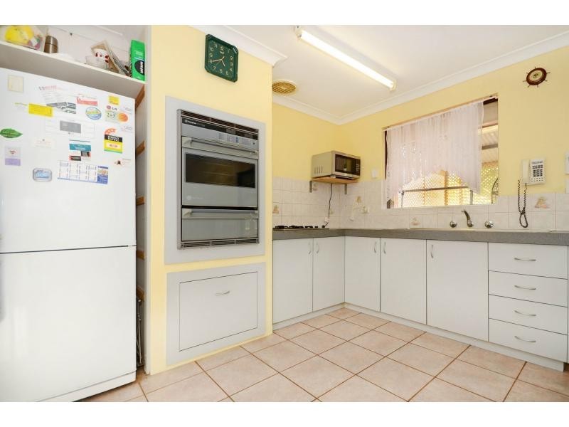 42 Meadowview Drive, Ballajura WA 6066