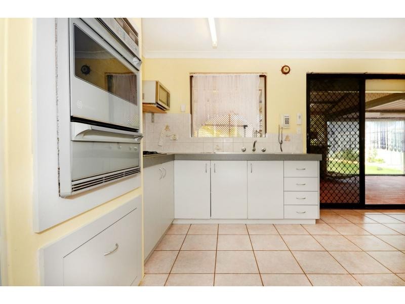 42 Meadowview Drive, Ballajura WA 6066