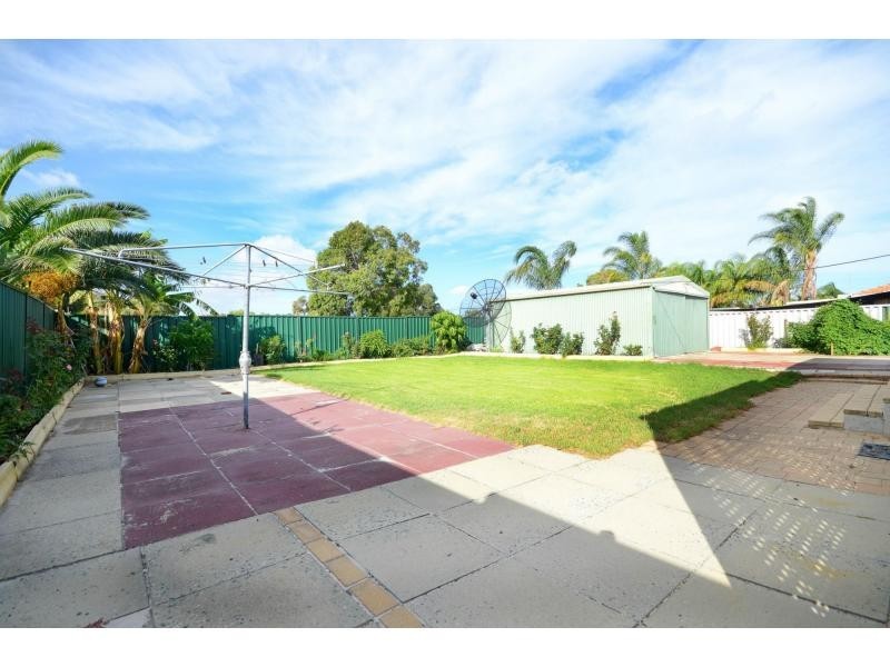 42 Meadowview Drive, Ballajura WA 6066