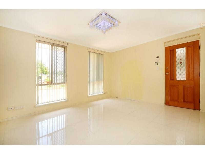 4 Thake Court, Koondoola WA 6064