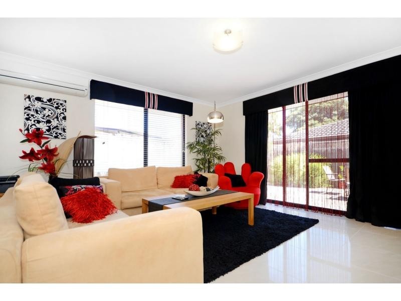 1 Kilmurray Way, Balga WA 6061