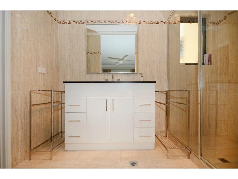 1A La Trobe Street, Landsdale WA 6065