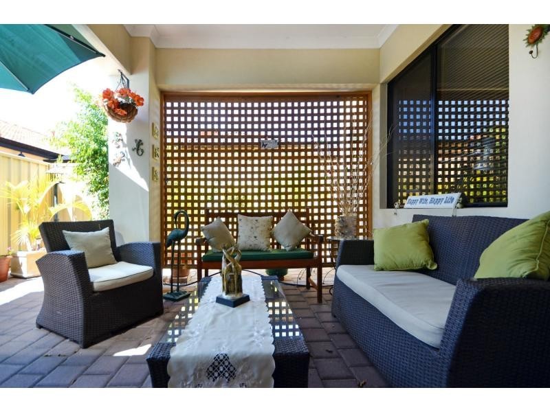 1A La Trobe Street, Landsdale WA 6065