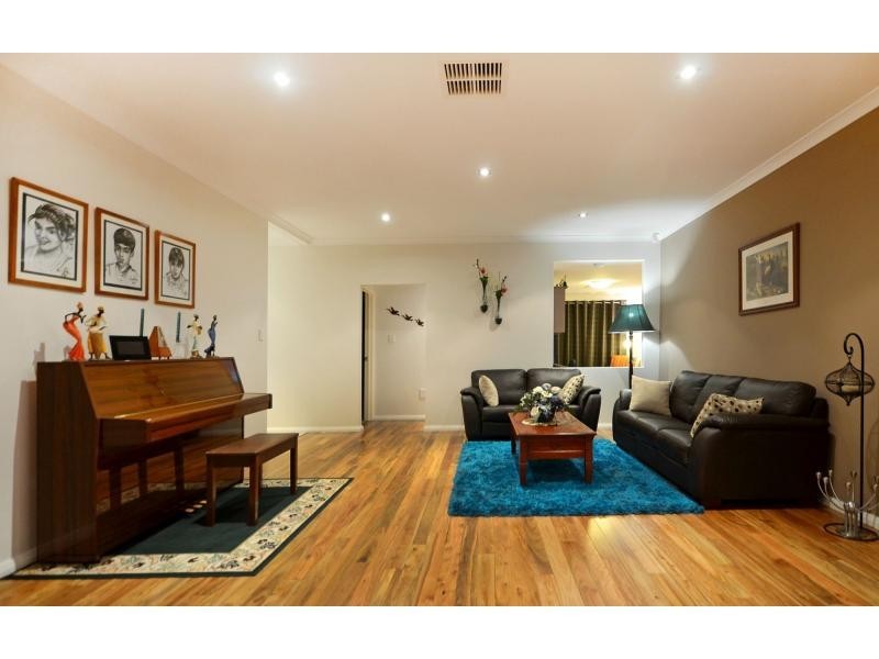 92 Furley Road, Southern River WA 6110