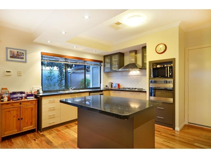 92 Furley Road, Southern River WA 6110