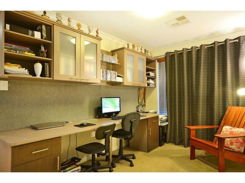 92 Furley Road, Southern River WA 6110