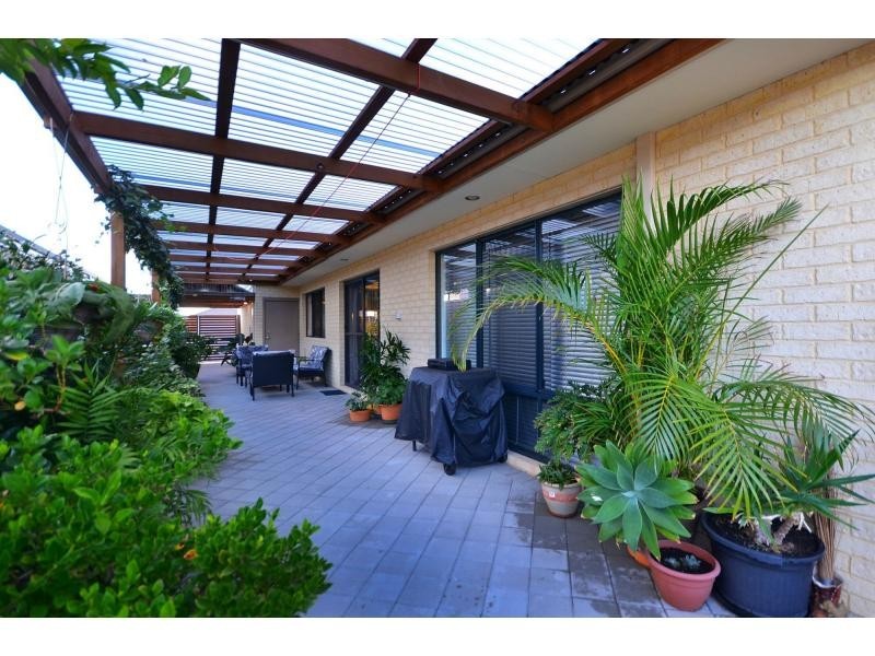 92 Furley Road, Southern River WA 6110