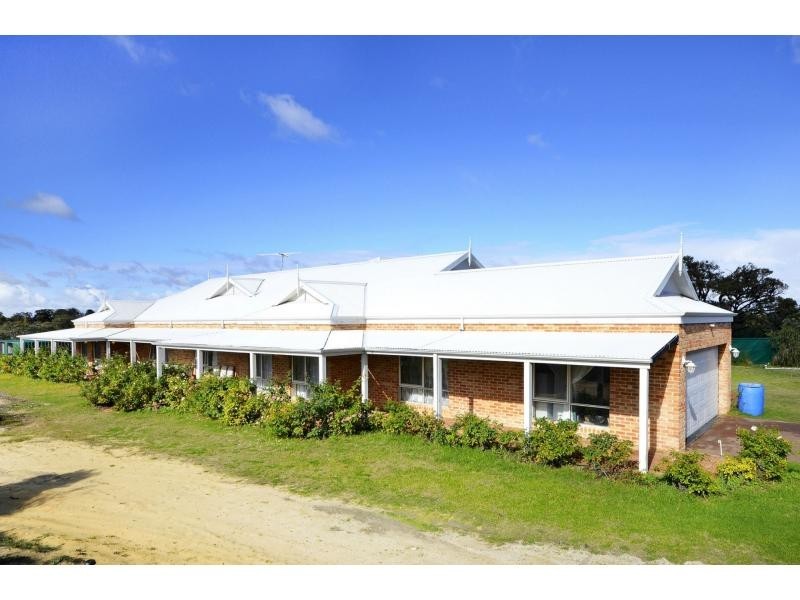 66 Pine Crest Way, Gnangara WA 6077