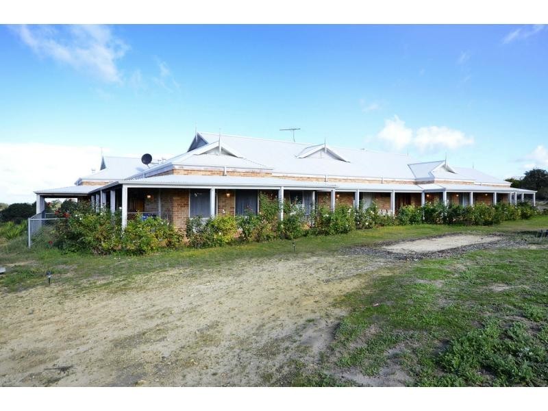 66 Pine Crest Way, Gnangara WA 6077