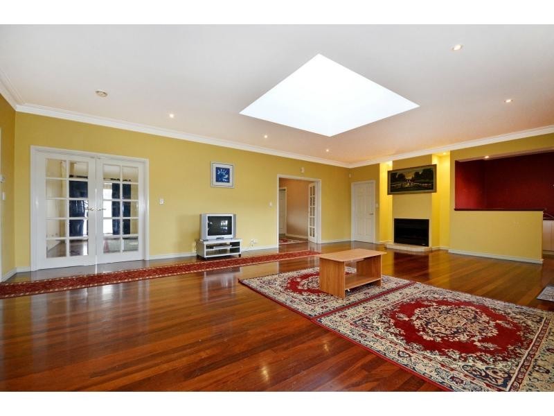 66 Pine Crest Way, Gnangara WA 6077