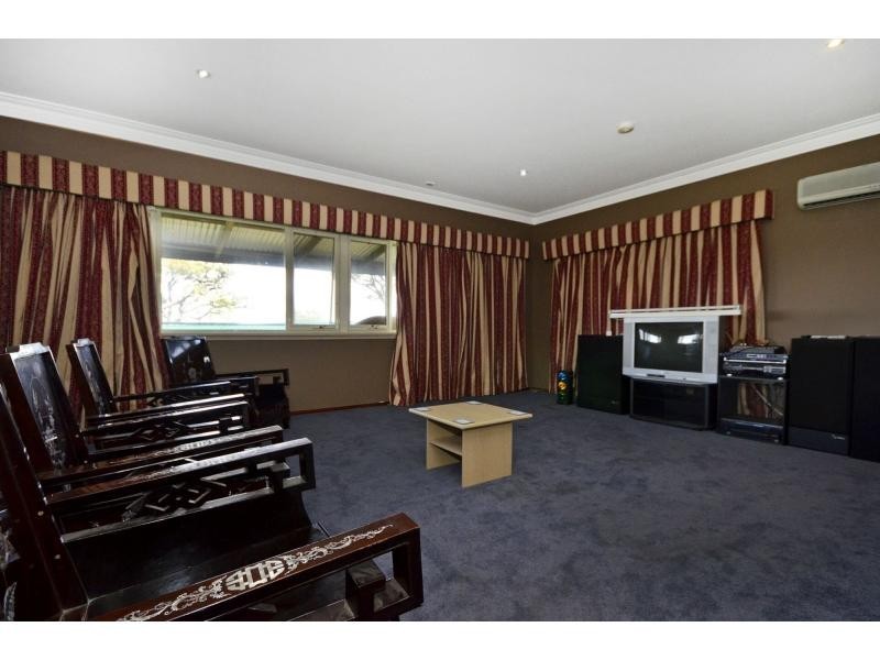 66 Pine Crest Way, Gnangara WA 6077