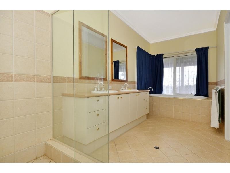 66 Pine Crest Way, Gnangara WA 6077