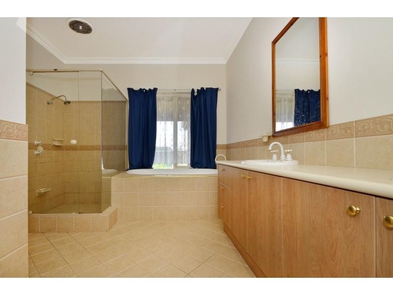 66 Pine Crest Way, Gnangara WA 6077