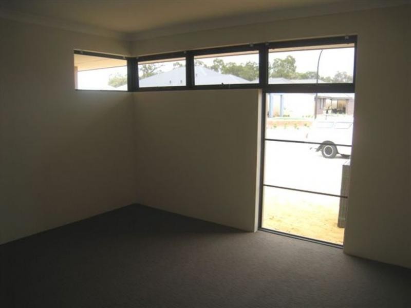 81 Lomas Circle, Ellenbrook WA 6069