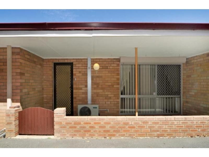 7/7 Sinagra Street, Wanneroo WA 6065