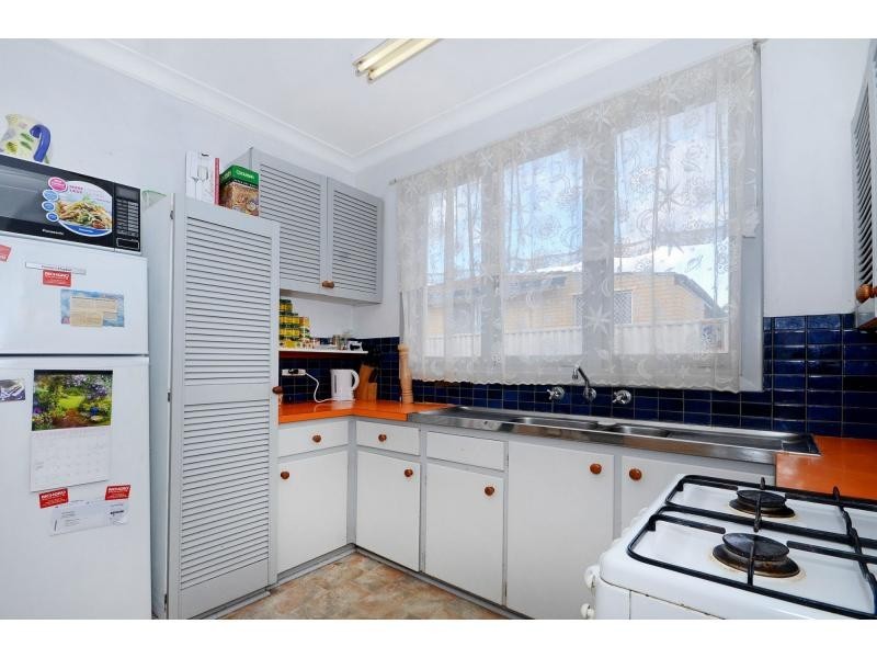 12 Grinstead Way, Balga WA 6061