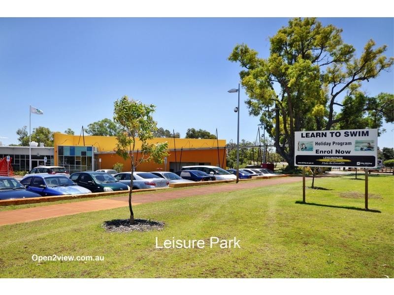 12 Grinstead Way, Balga WA 6061