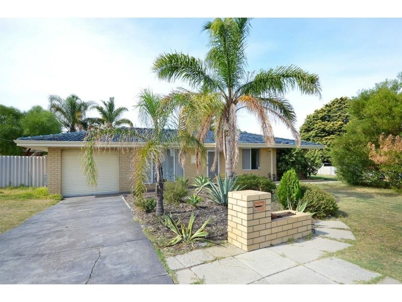 30 Templeton Crescent, Girrawheen WA 6064