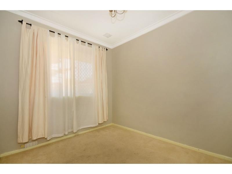30 Templeton Crescent, Girrawheen WA 6064