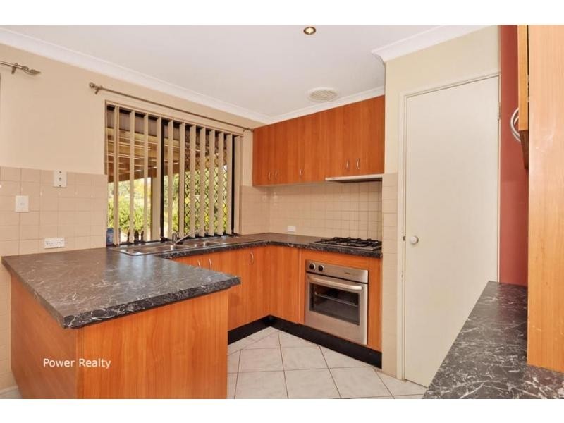 25 Flanders Place, Alexander Heights WA 6064