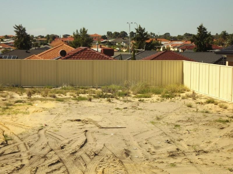 6 Cobby Place, Marangaroo WA 6064