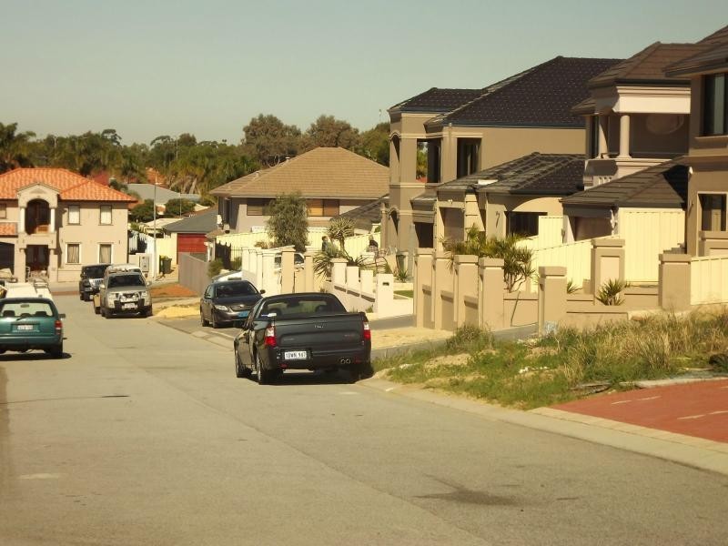 6 Cobby Place, Marangaroo WA 6064