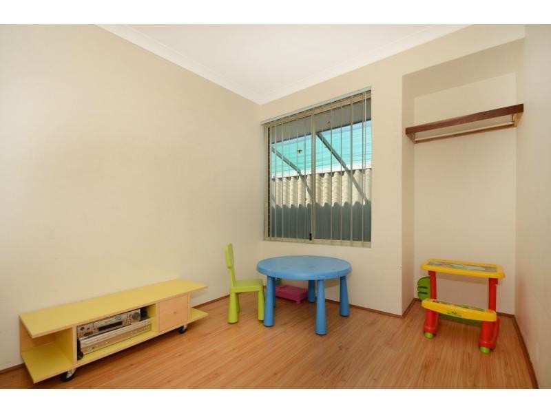 59 Redcliffe Avenue, Marangaroo WA 6064