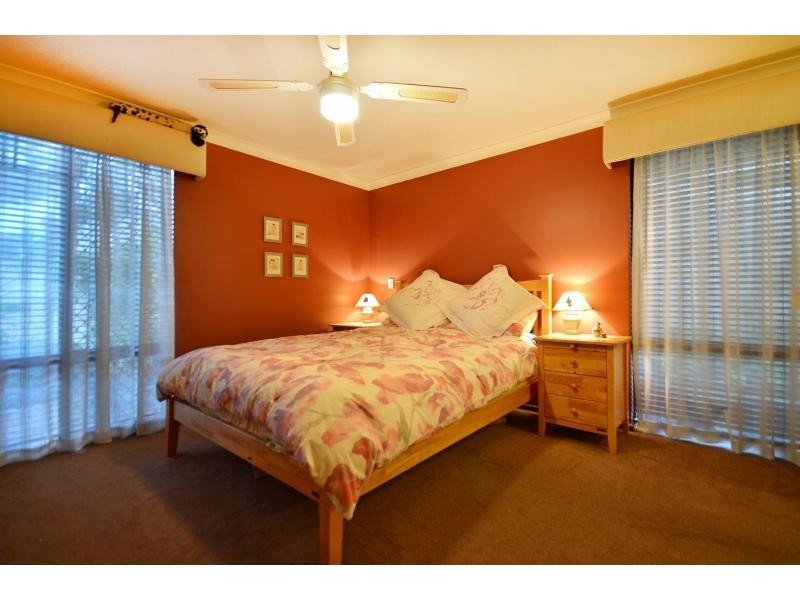 10 Towerhill Road, Alexander Heights WA 6064