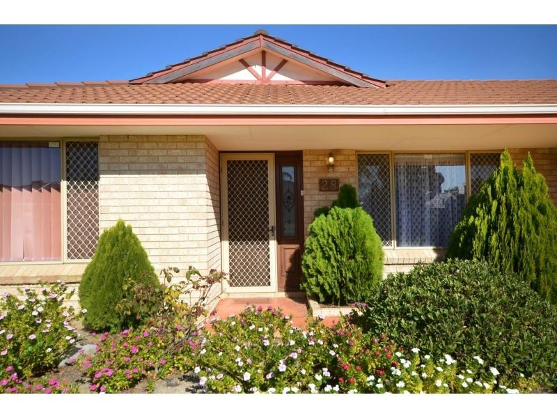 28 Lancer Way, Alexander Heights WA 6064