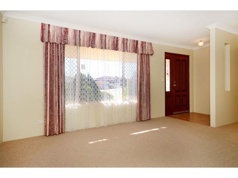 28 Lancer Way, Alexander Heights WA 6064