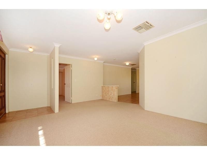 28 Lancer Way, Alexander Heights WA 6064