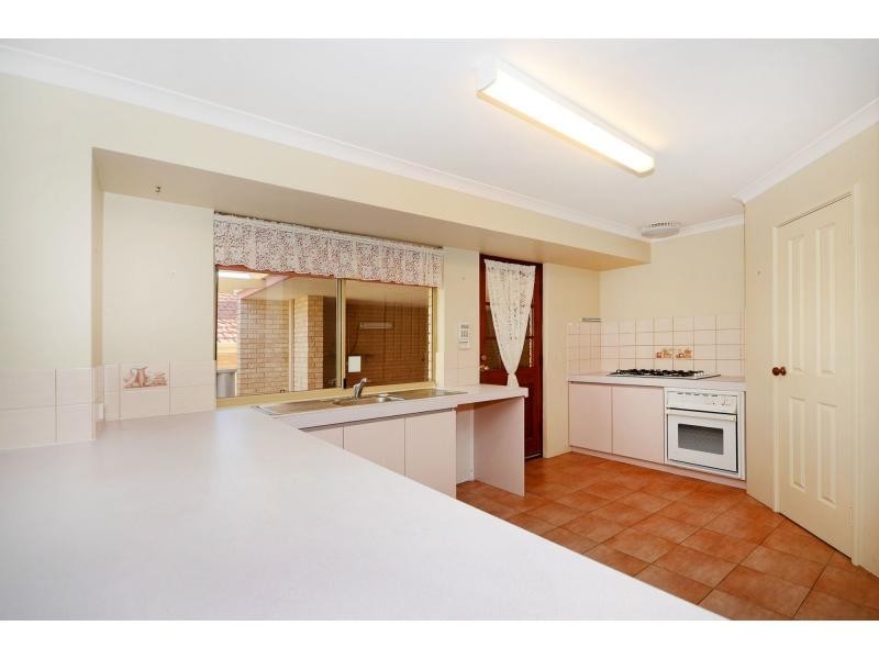 28 Lancer Way, Alexander Heights WA 6064