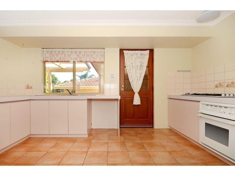 28 Lancer Way, Alexander Heights WA 6064