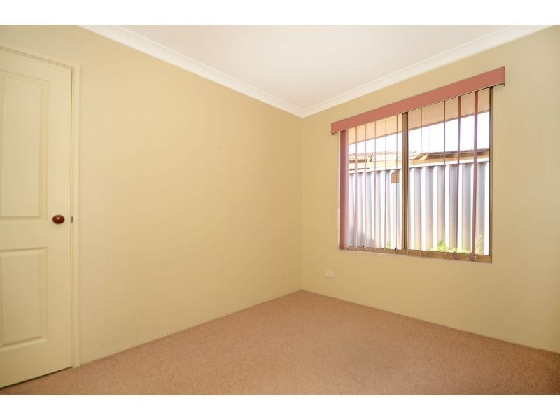 28 Lancer Way, Alexander Heights WA 6064