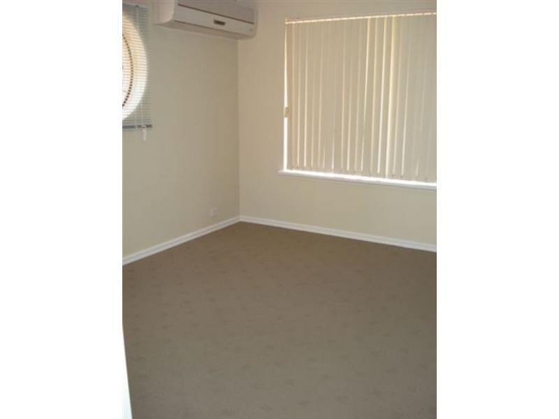 2/3 Essex Street, Bayswater WA 6053