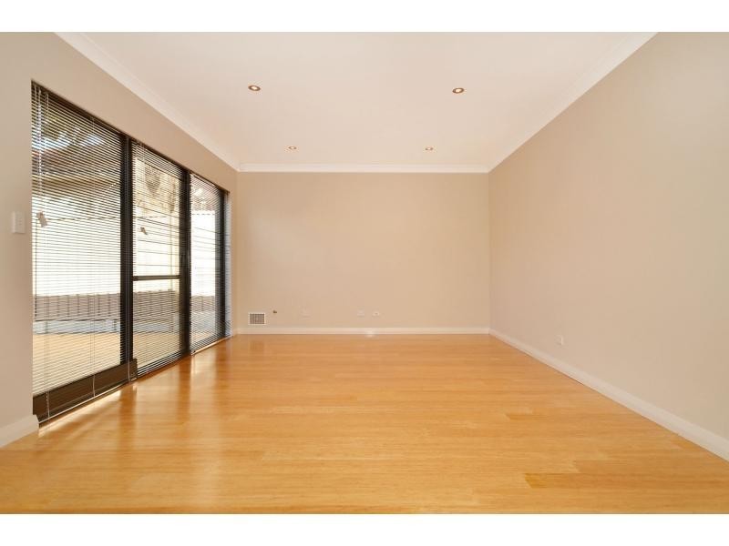 374 Light Street, Dianella WA 6059