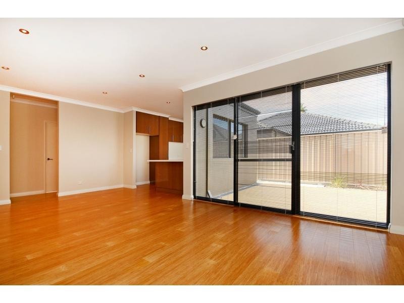 374 Light Street, Dianella WA 6059