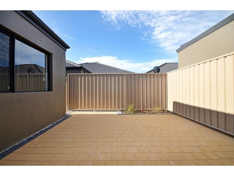 374 Light Street, Dianella WA 6059