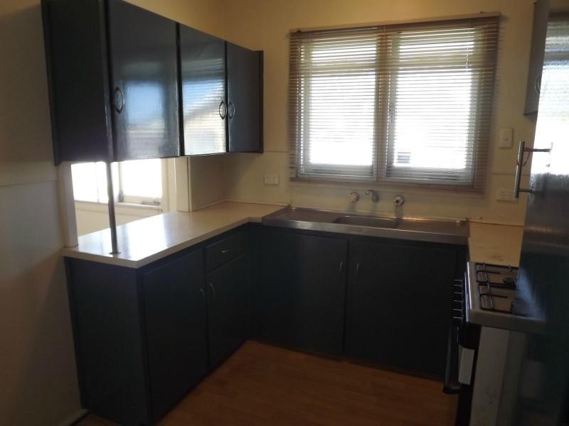 8 Ashcroft Way, Balga WA 6061